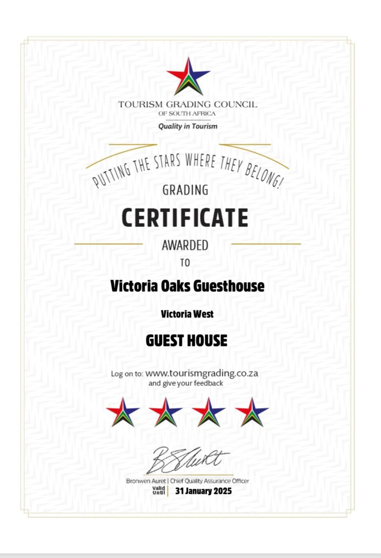 Victoria Oaks Guesthouse Victoria West ภายนอก รูปภาพ