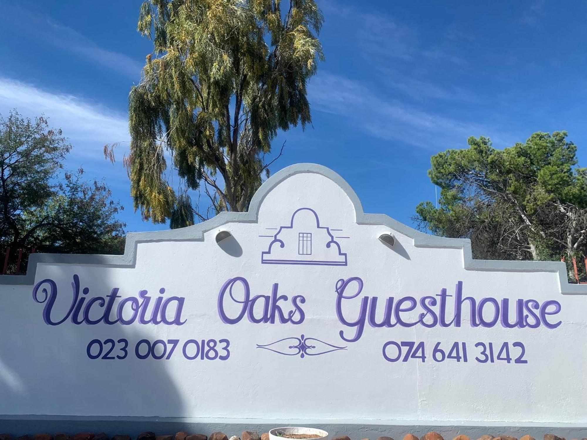 Victoria Oaks Guesthouse Victoria West ภายนอก รูปภาพ