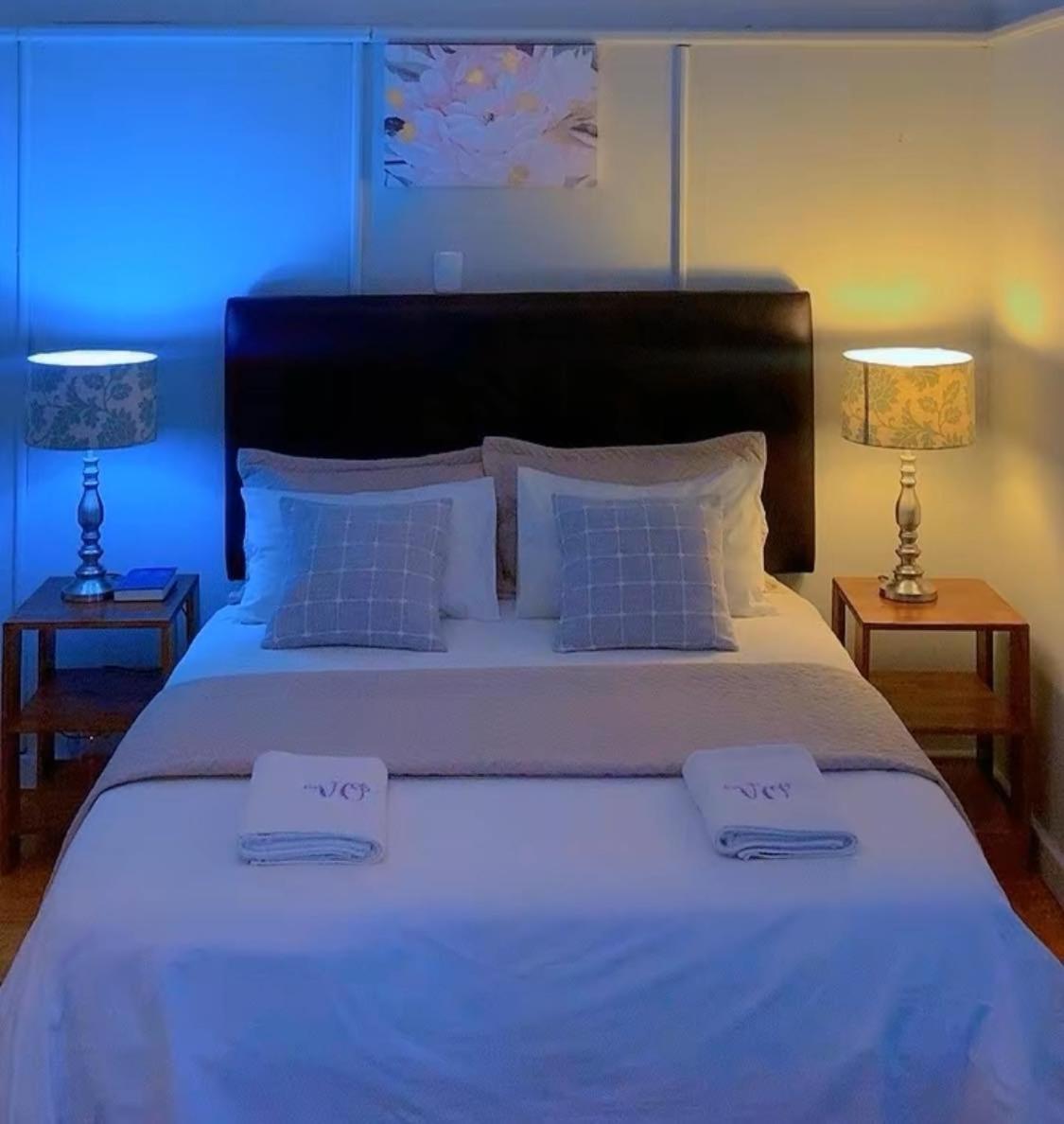 Victoria Oaks Guesthouse Victoria West ภายนอก รูปภาพ